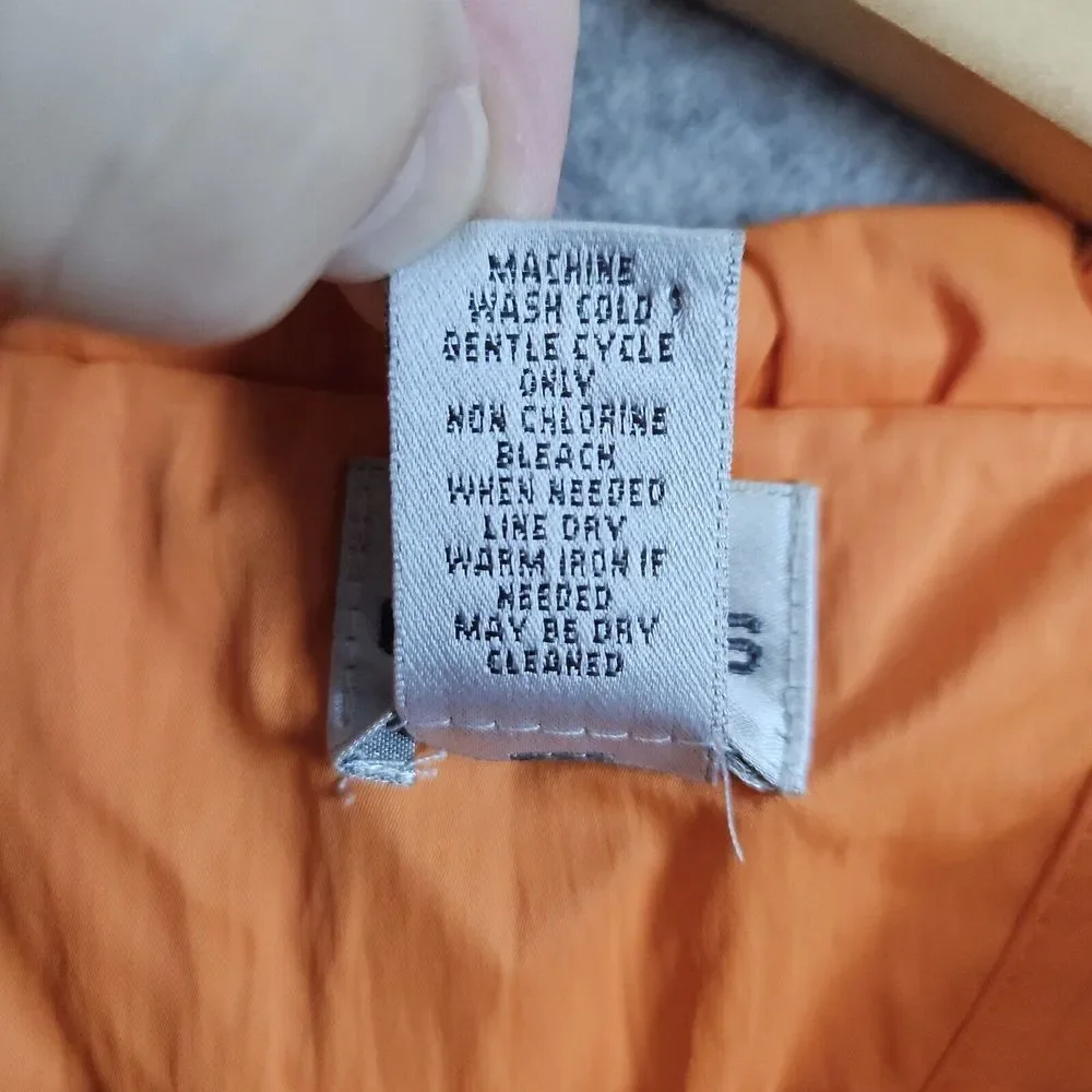 Chico's Women Full Zip Windbreaker Jacket Size 2‎ (M) Pumpkin Orange SLIGHT WEAR